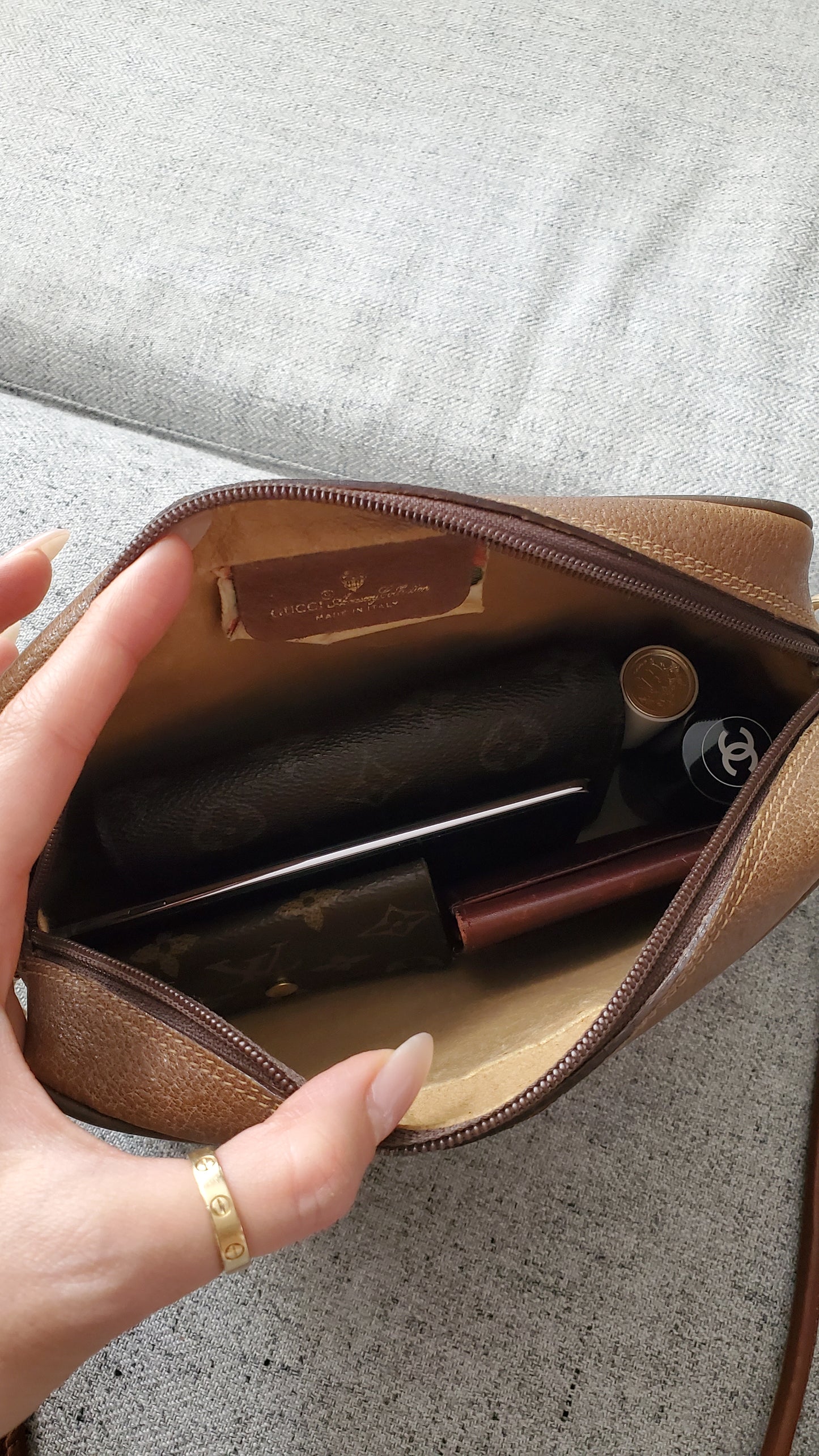 Authentic Vintage Gucci (75.01.012) Upcycle Purse on Chain & Strap