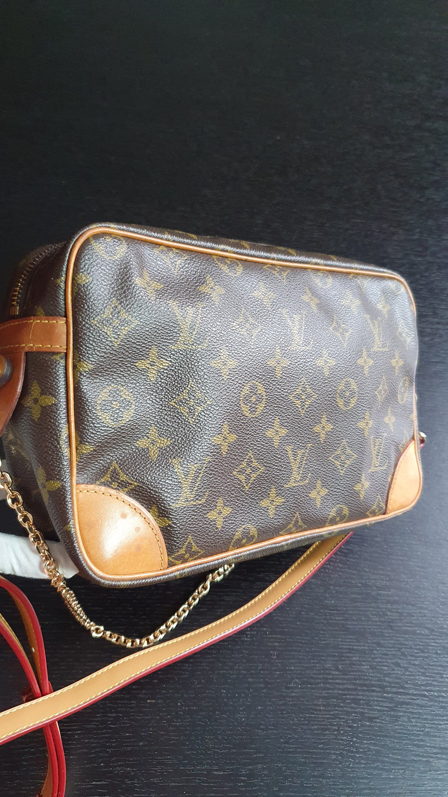 Authentic Vintage Louis Vuitton (8901.SL) Upcycle Purse with Strap & Chain