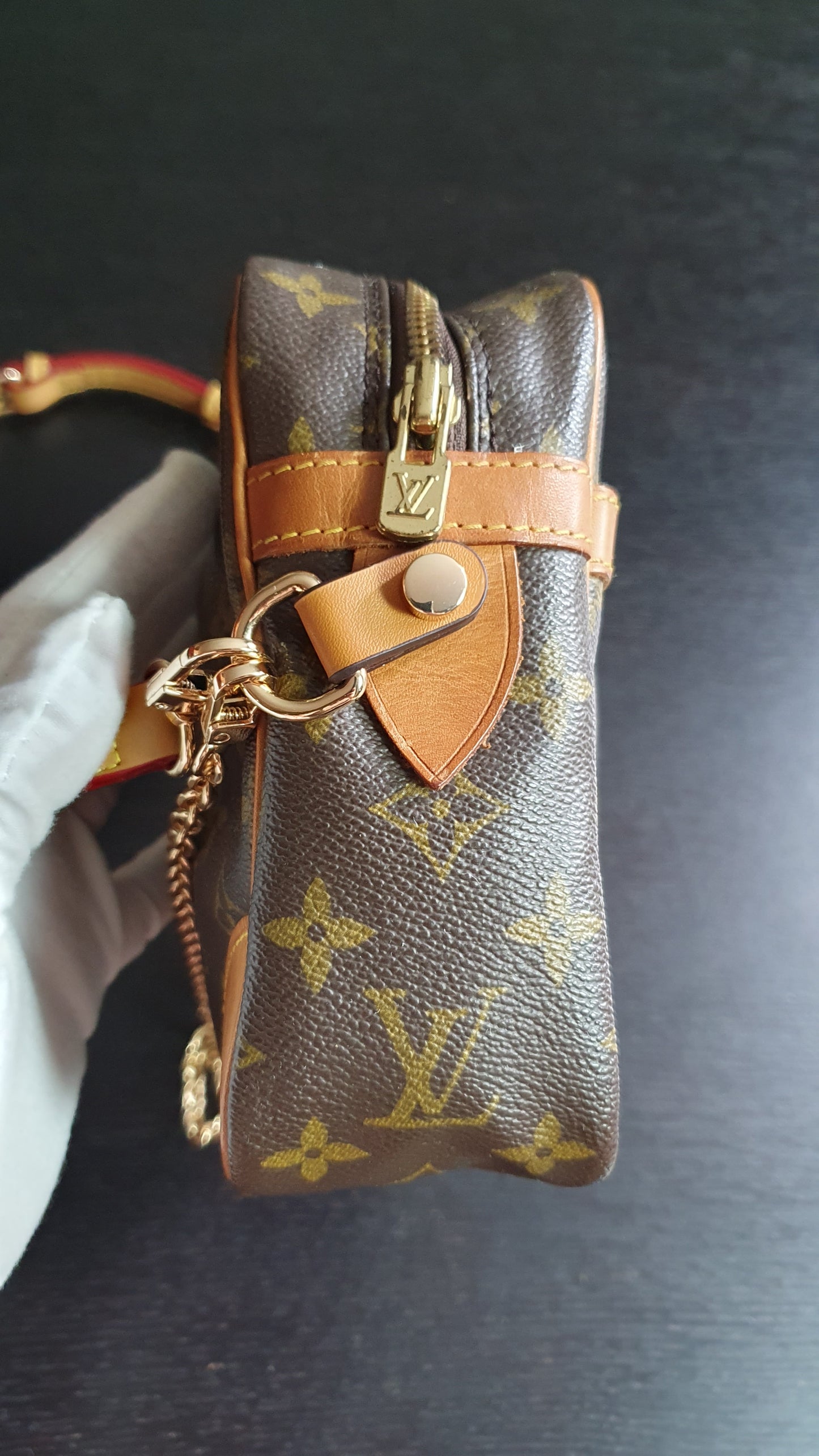 Authentic Vintage Louis Vuitton (8901.SL) Upcycle Purse with Strap & Chain