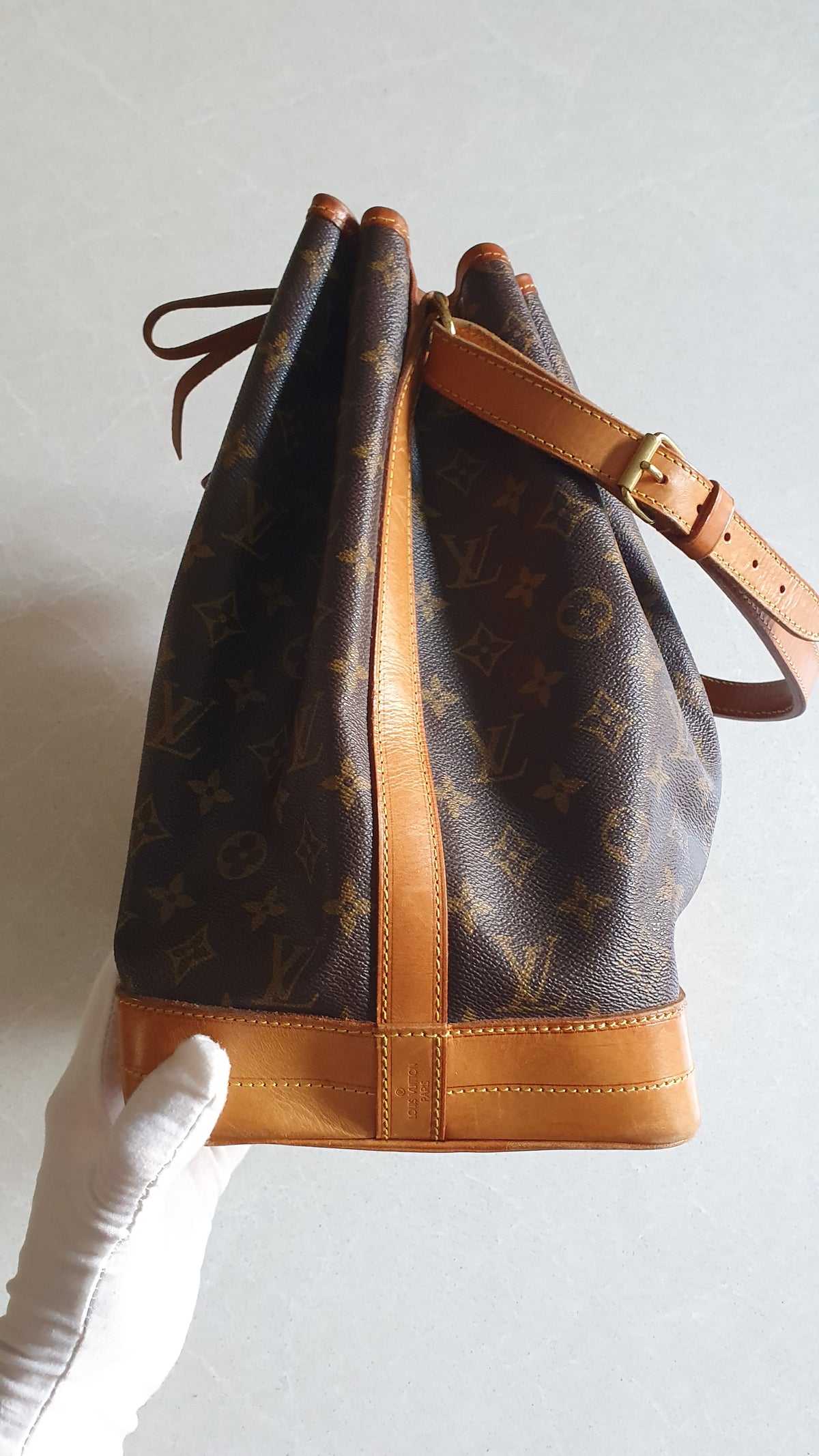 Authentic vintage Louis Vuitton Brown Monogram Bucket Bag