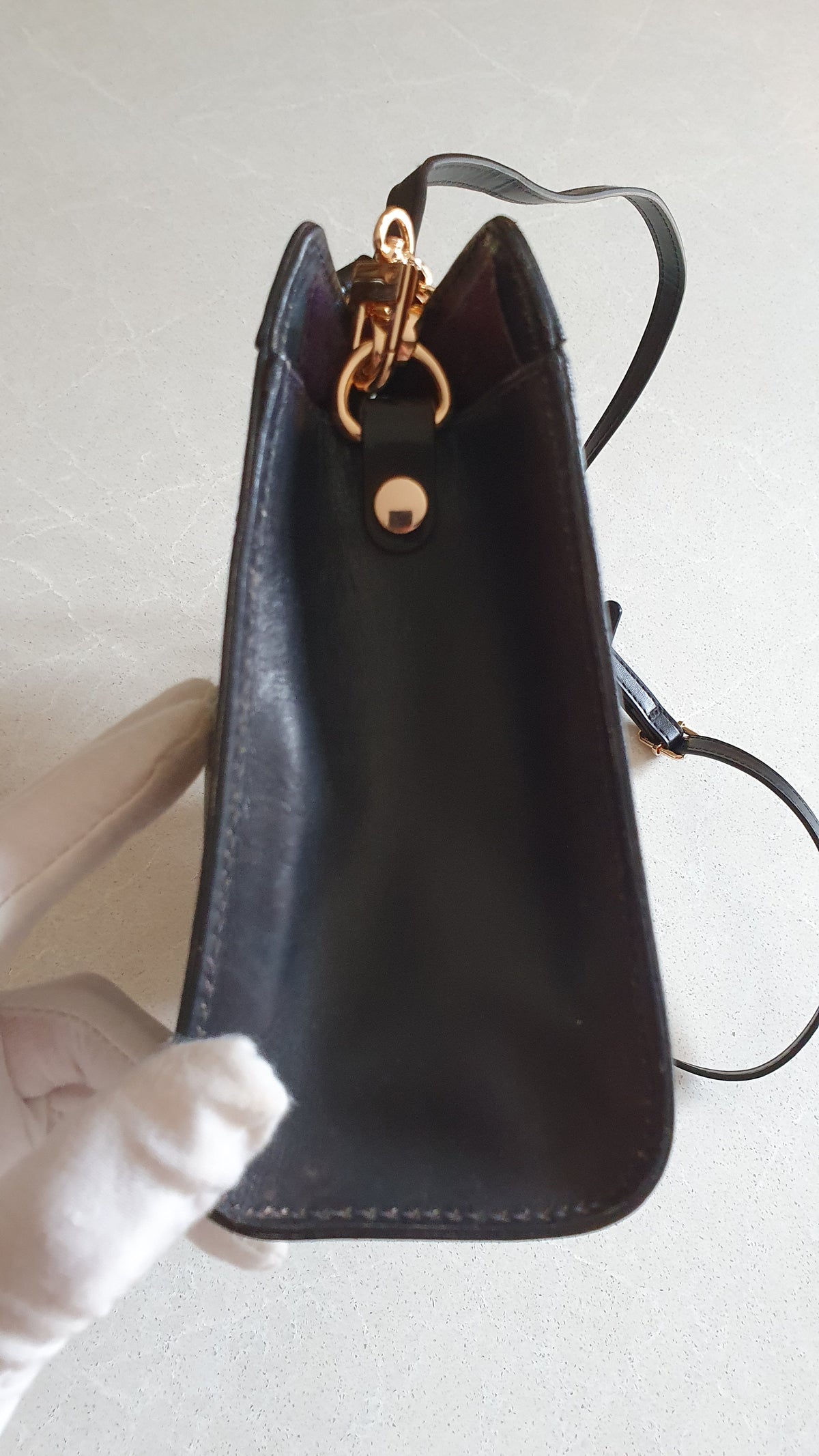 Authentic Vintage Gucci Upcycle Dark Navy Purse (with velcro closing) with Straps and Chain