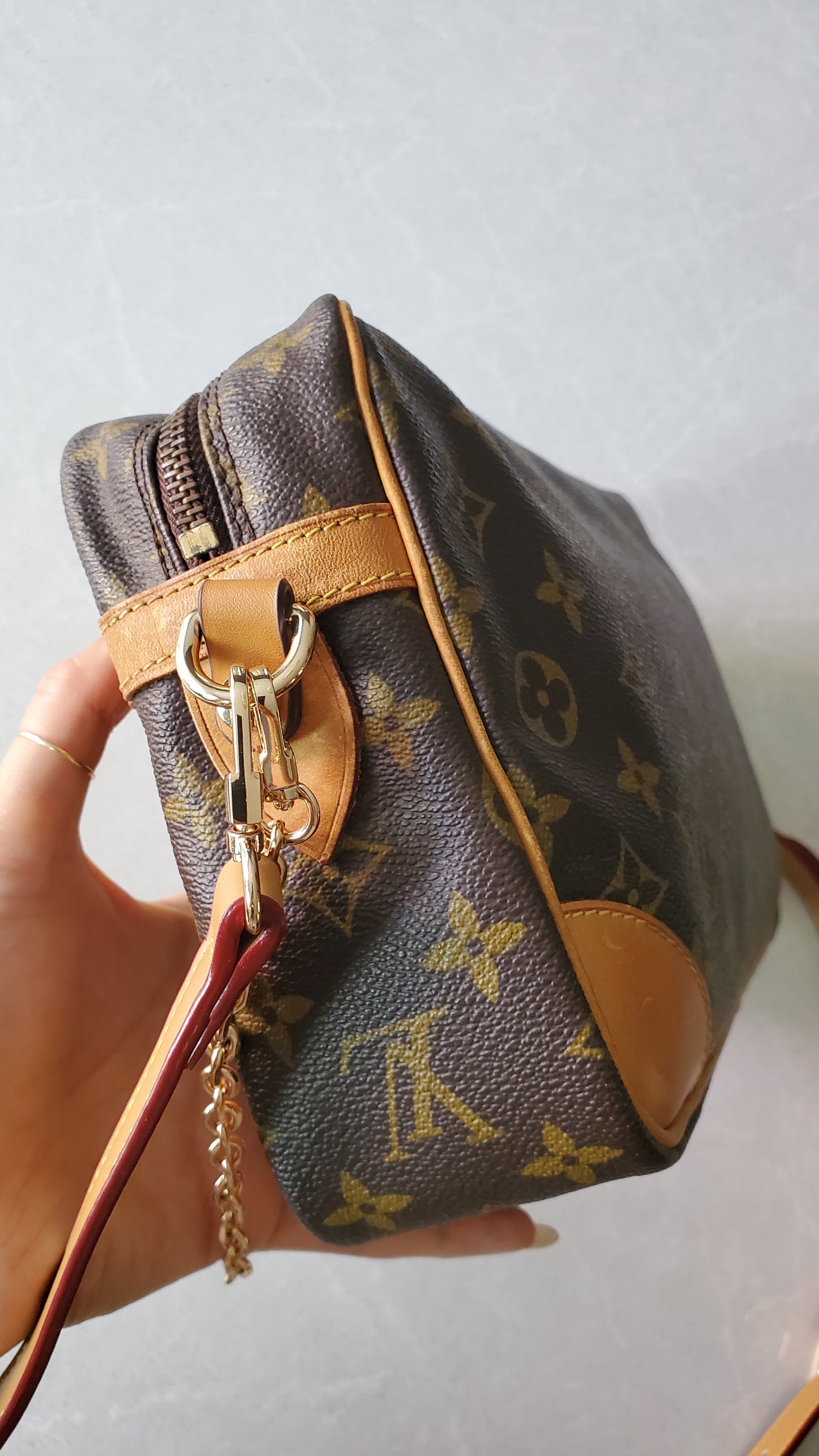 Authentic Vintage Louis Vuitton (871.SL) Upcycle Purse with Strap & Chain