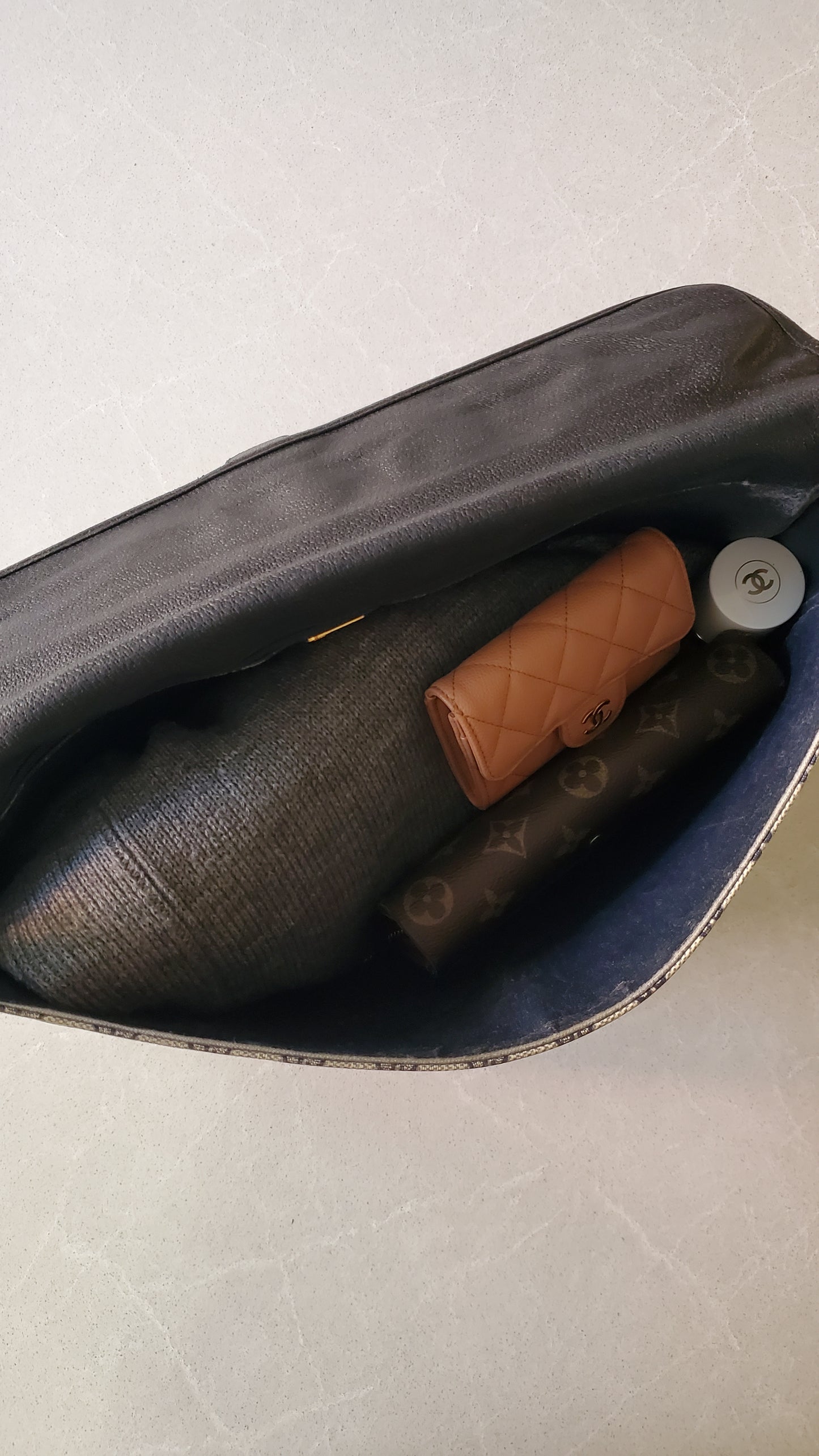 *Free with $1600+ Purchase Order* Authentic Vintage Gucci Clutch Bag