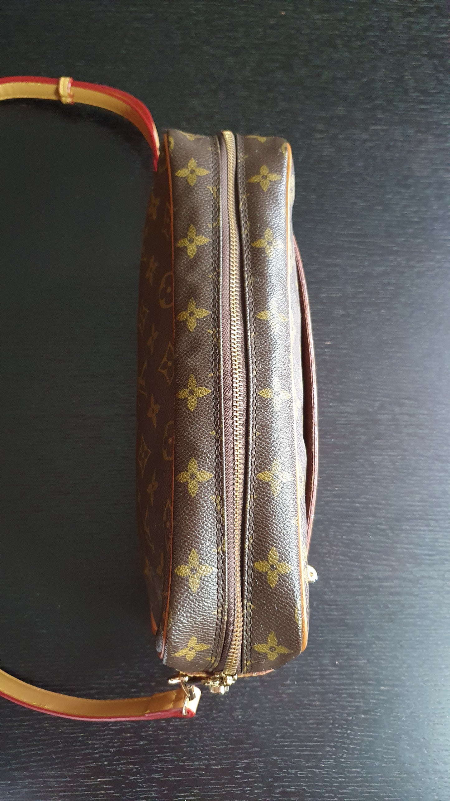 Authentic Vintage Louis Vuitton (8901.SL) Upcycle Purse with Strap & Chain