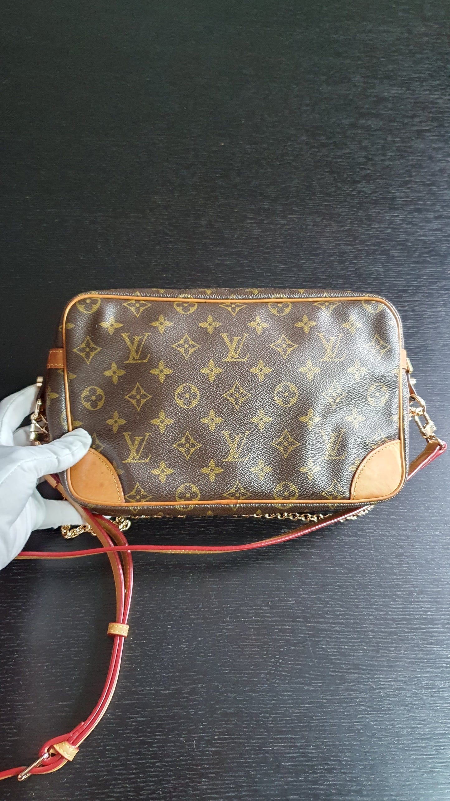 Authentic Vintage Louis Vuitton (8901.SL) Upcycle Purse with Strap & Chain