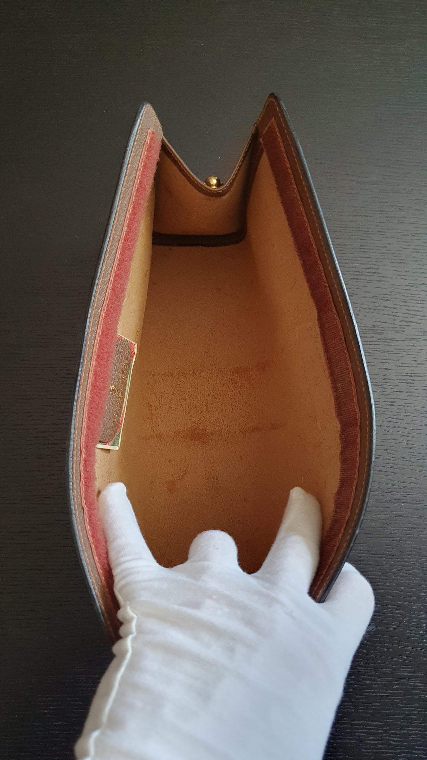 Authentic Vintage Gucci Brown Purse with Chain (with velcro closing)