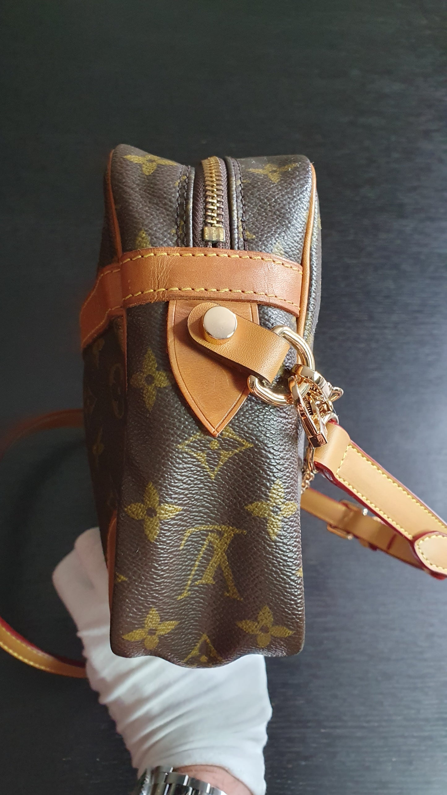 Authentic Vintage Louis Vuitton (8901.SL) Upcycle Purse with Strap & Chain