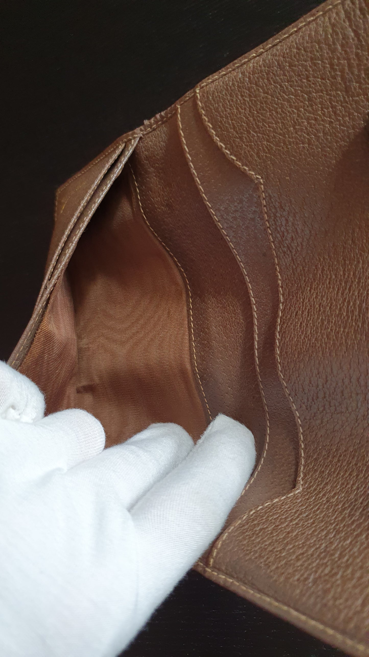 Authentic Vintage Gucci Upcycle Brown Wallet with Single Handle