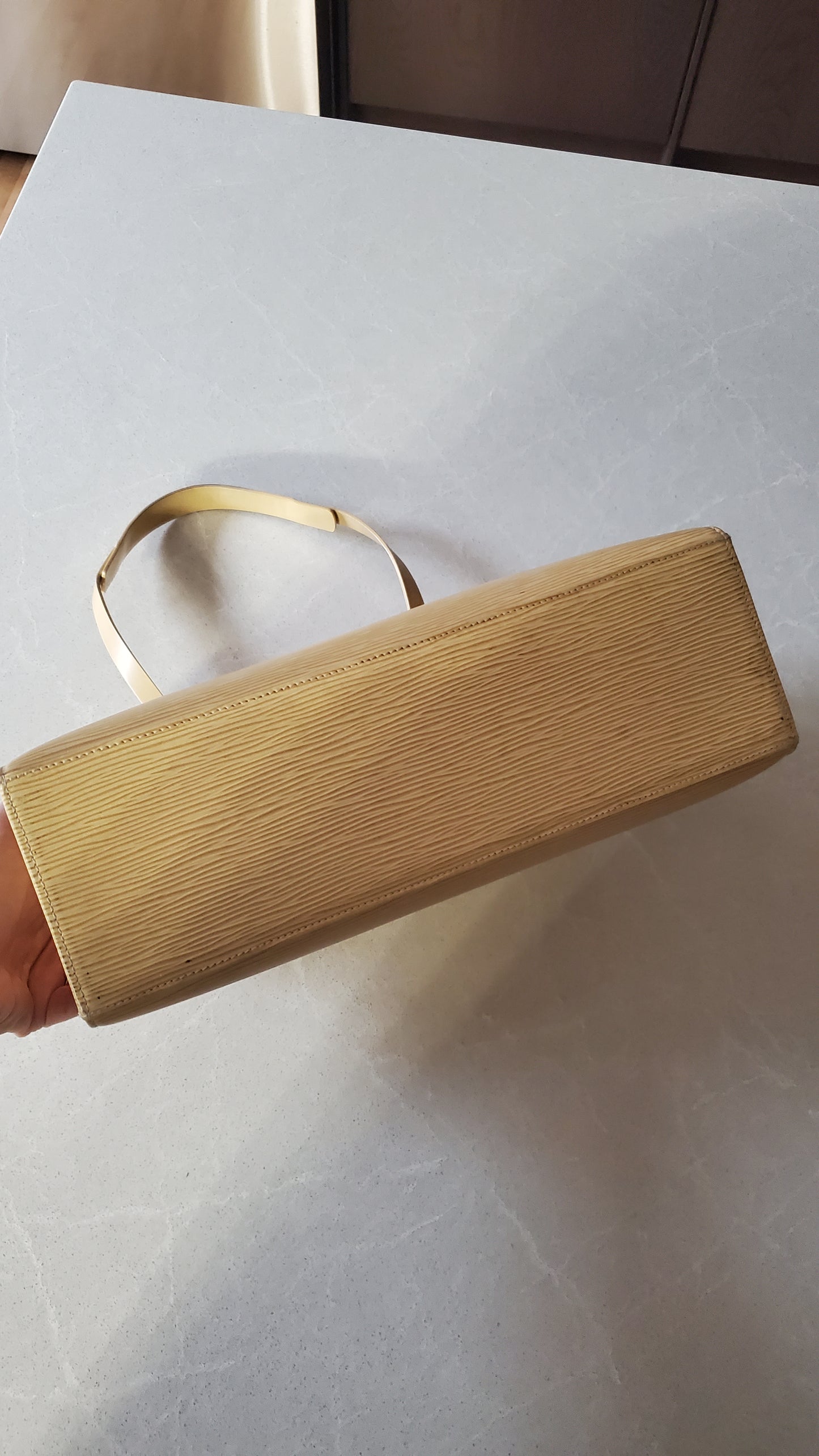 Authentic Louis Vuitton Y2K (Year 2000) Cream Epi Purse