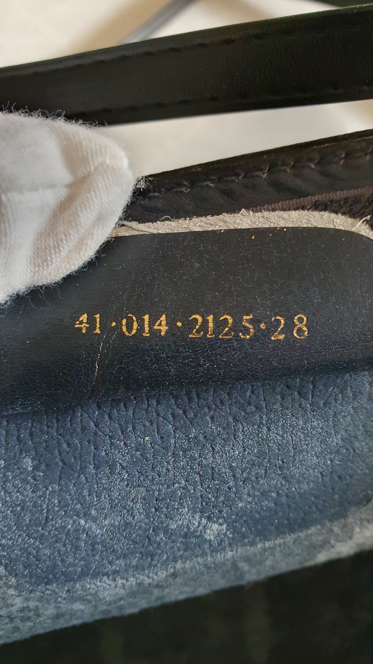 Authentic Vintage Gucci Upcycle Dark Navy Purse (with velcro closing) with Straps and Chain