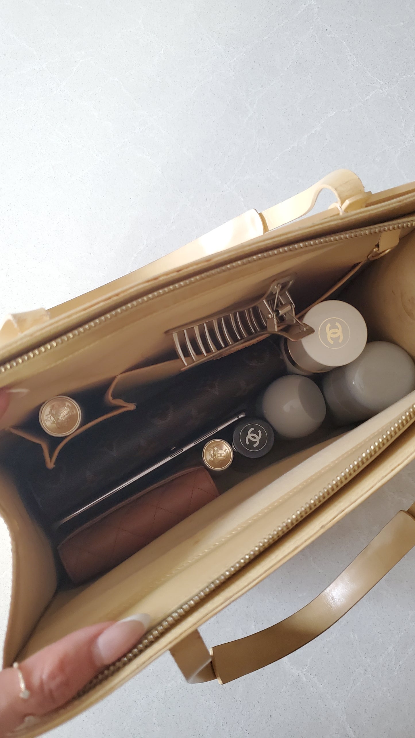 Authentic Louis Vuitton Y2K (Year 2000) Cream Epi Purse