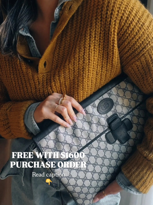 *Free with $1600+ Purchase Order* Authentic Vintage Gucci Clutch Bag