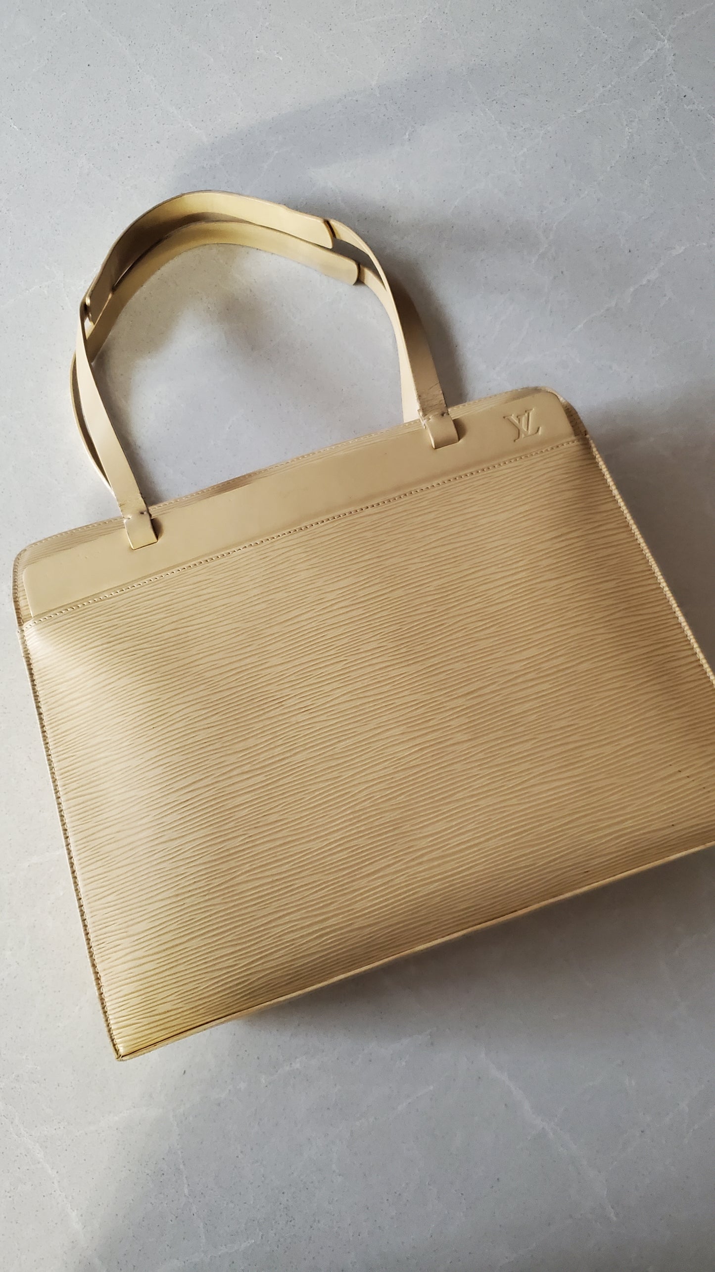 Authentic Louis Vuitton Y2K (Year 2000) Cream Epi Purse