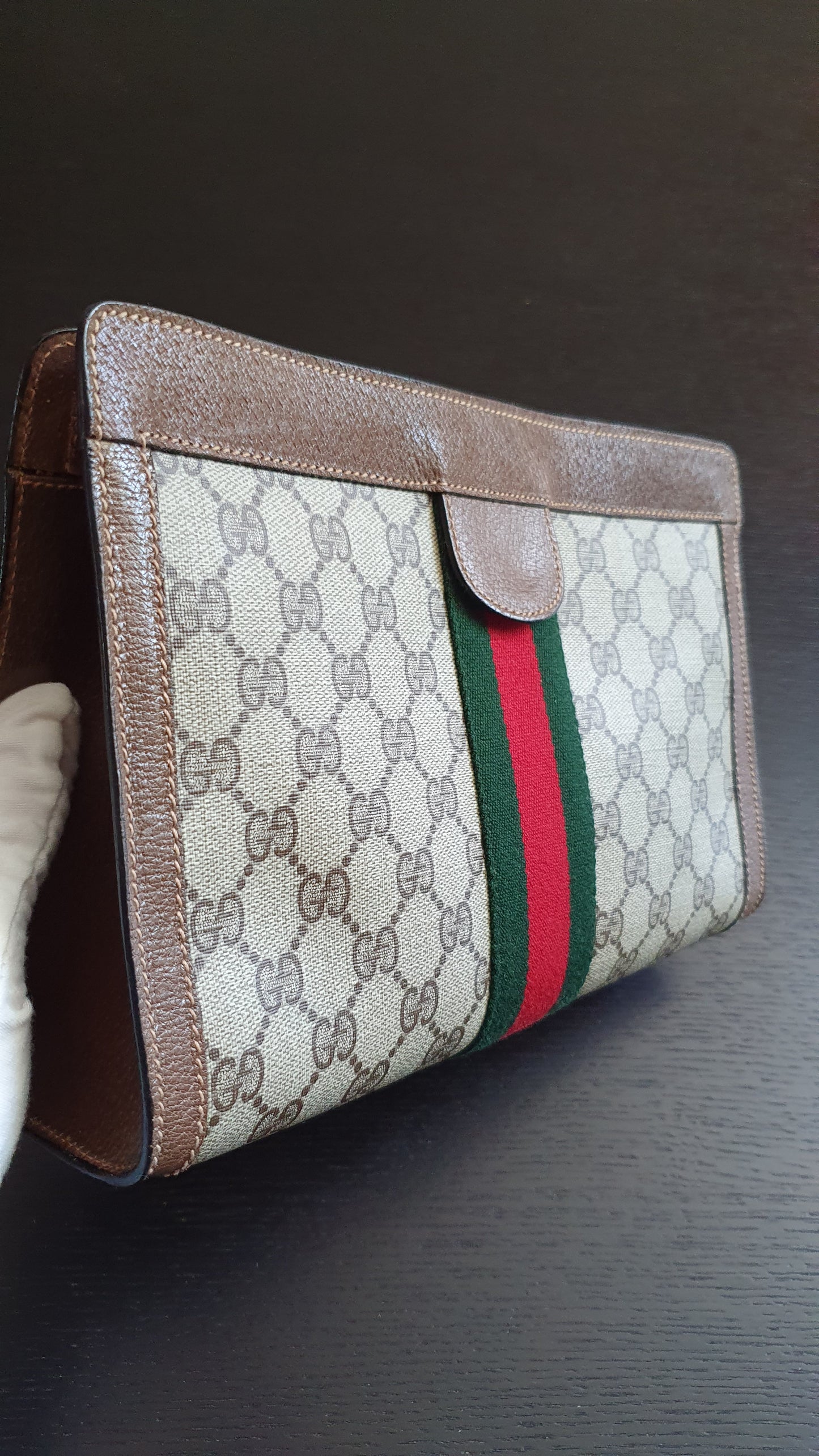 Authentic Vintage Gucci Brown Purse with Chain (with velcro closing)