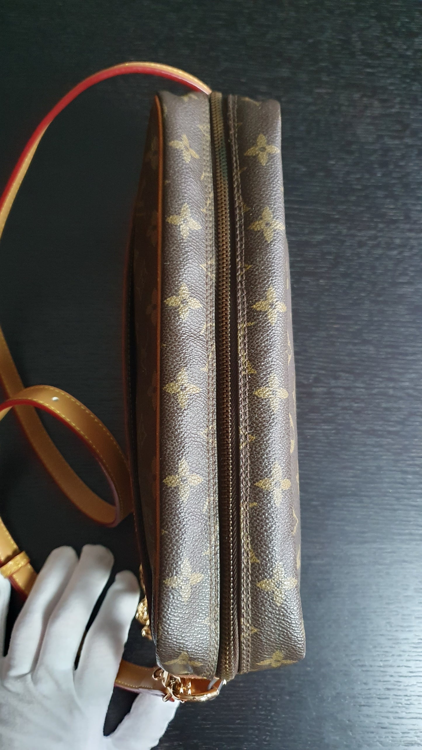 Authentic Vintage Louis Vuitton (863.SL) Upcycle Purse with Strap & Chain