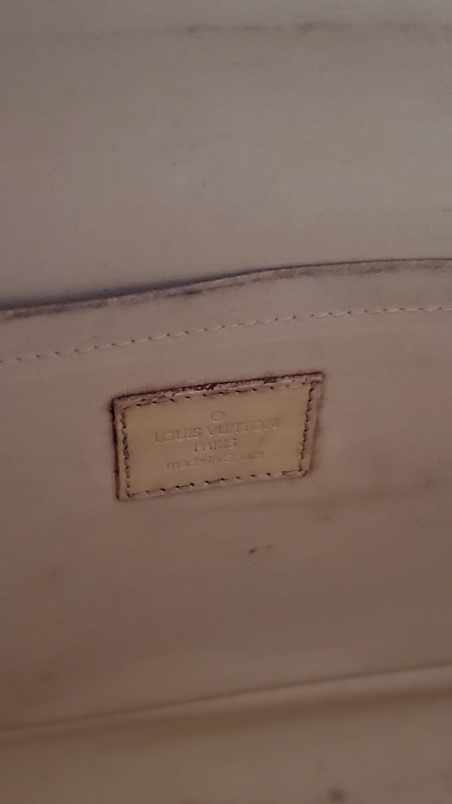 Authentic Louis Vuitton Y2K (Year 2000) Cream Epi Purse